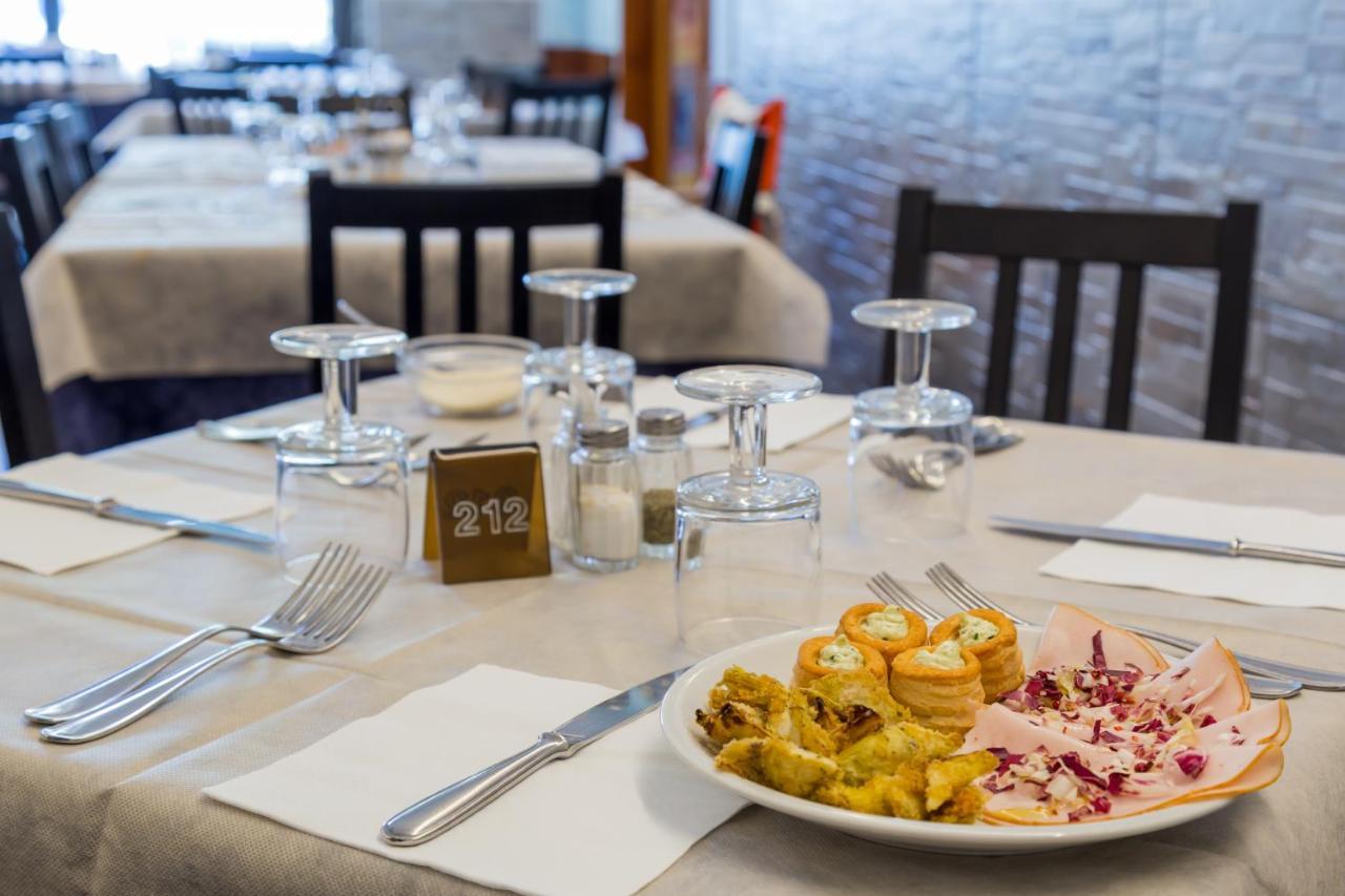 Hotel Maris Stella Riccione Eksteriør billede
