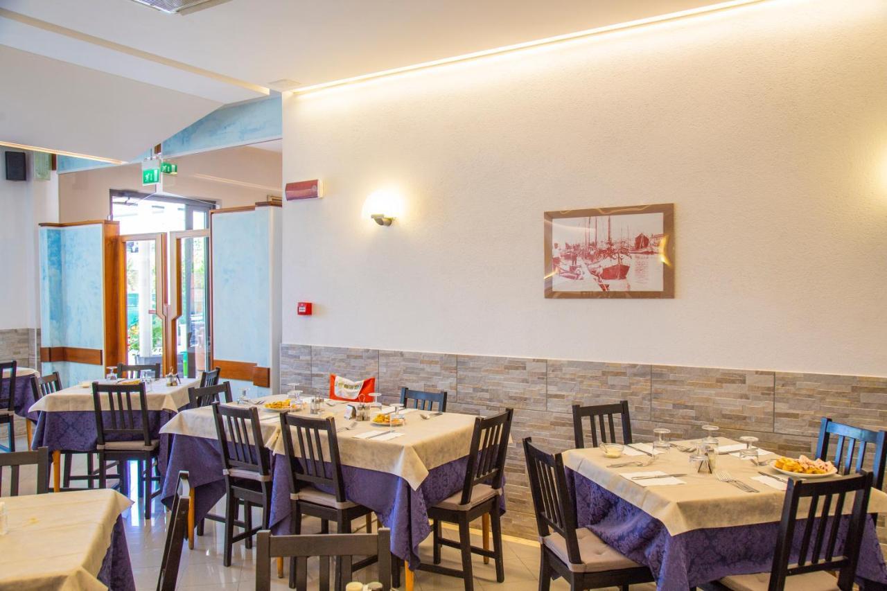 Hotel Maris Stella Riccione Eksteriør billede