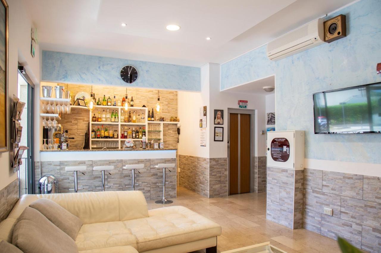 Hotel Maris Stella Riccione Eksteriør billede