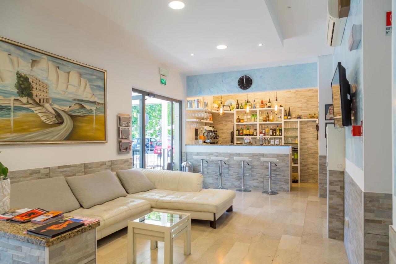 Hotel Maris Stella Riccione Eksteriør billede